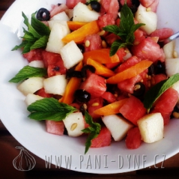 Salat z melounu pro horke letni dny